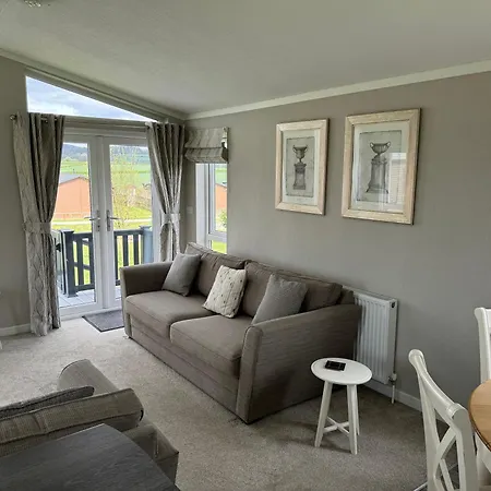 Meadow View With Stunning Views *